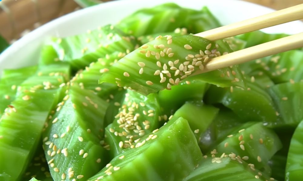 Bí quyết làm bánh đúc lá dứa thơm ngon, béo ngậy